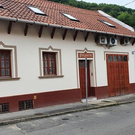Palantir Panzio Bed & Breakfast Miskolc Ngoại thất bức ảnh