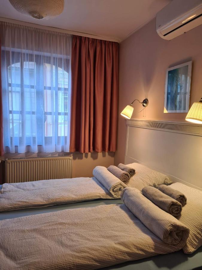 Palantir Panzio Bed & Breakfast Miskolc Ngoại thất bức ảnh