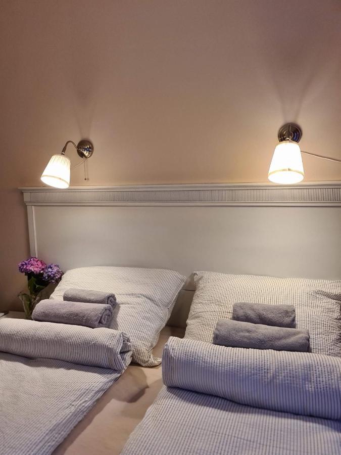Palantir Panzio Bed & Breakfast Miskolc Ngoại thất bức ảnh