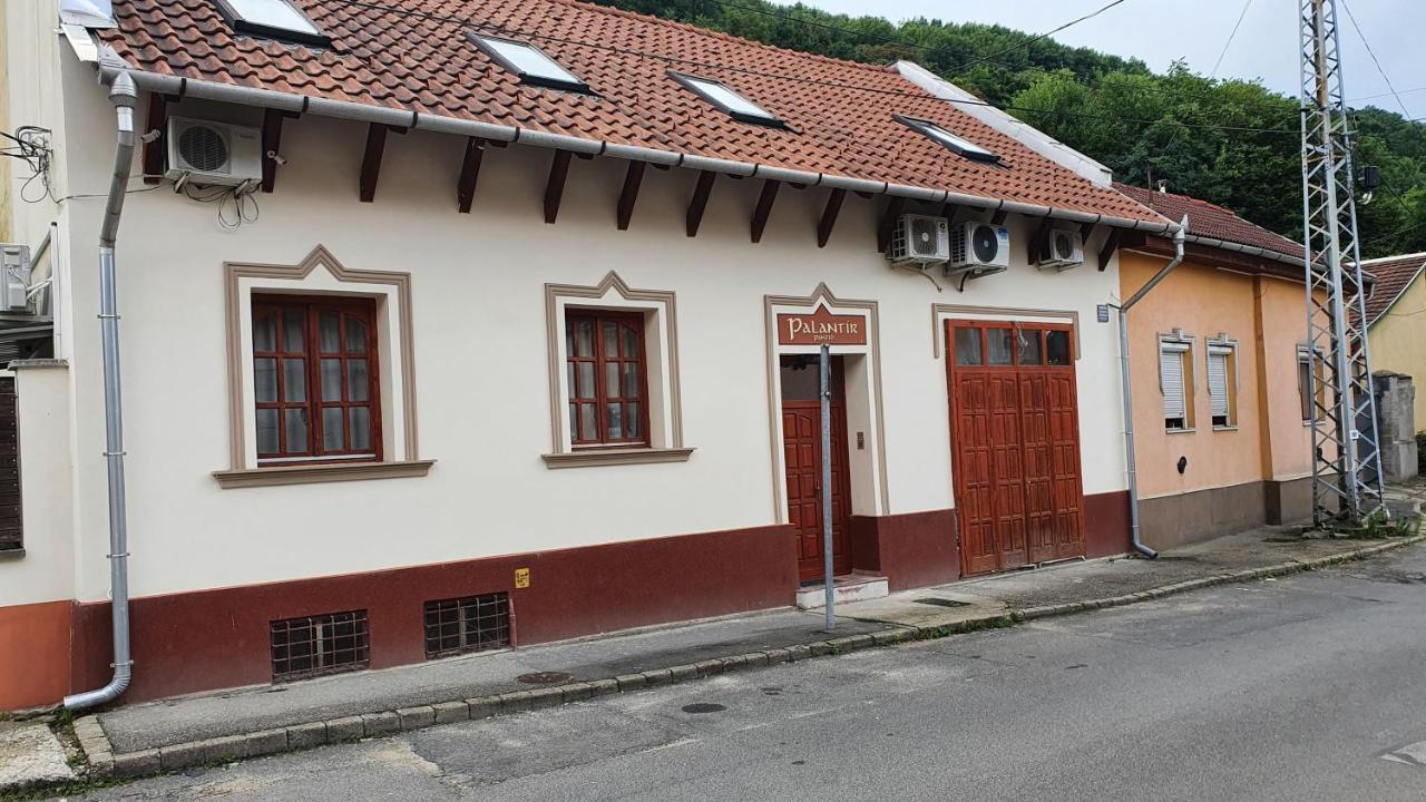 Palantir Panzio Bed & Breakfast Miskolc Ngoại thất bức ảnh